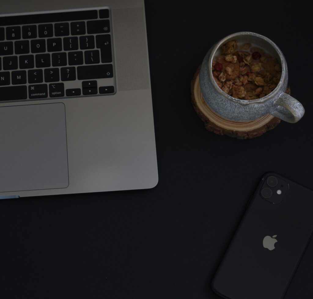 Home 7 Elgeewrites blogging tips